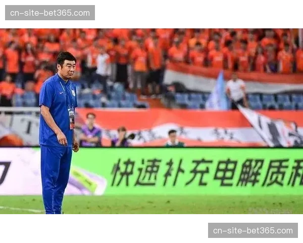 韩鹏客场遭遇滑铁卢 山东泰山主帅需调整防守体系